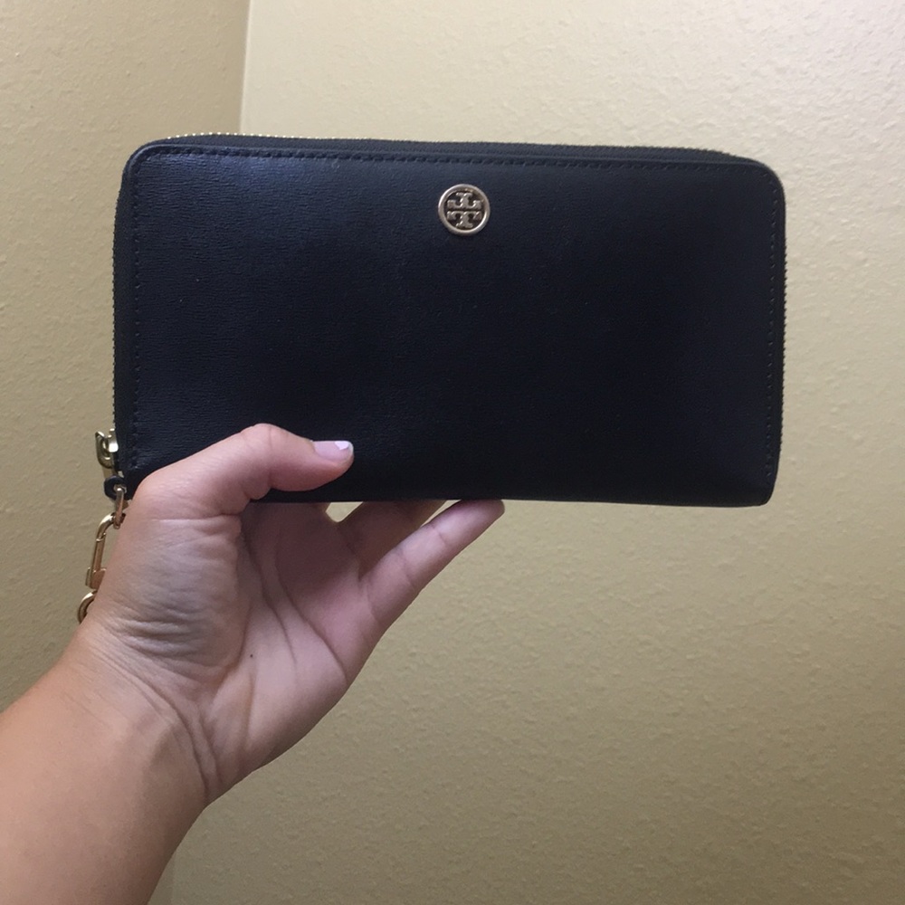 Tory Burch wallet